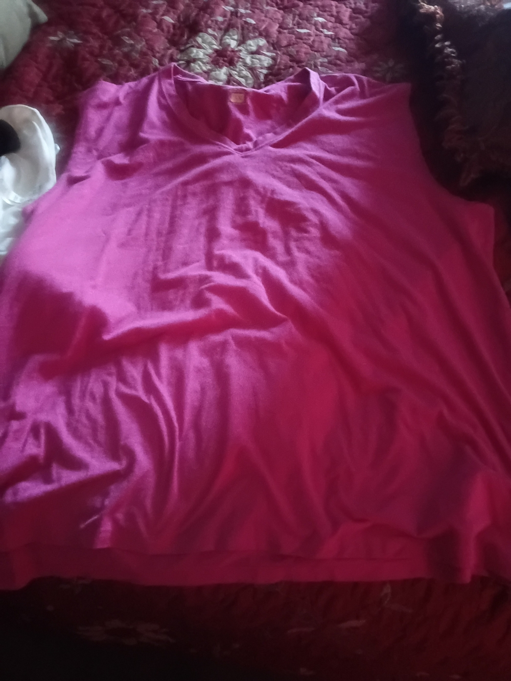 Classic V-Neck Sleeveless Tank Top in Bright Pink